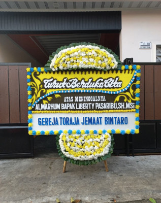 Papan Bunga Duka di Kerinci